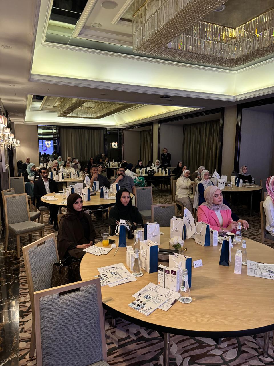 ليلة سعودية مشرقة في الرياض: فعالية علمية رائدة تسلّط الضوء على مستقبل علاجات التصبغات الجلدية في المملكة — slide 22