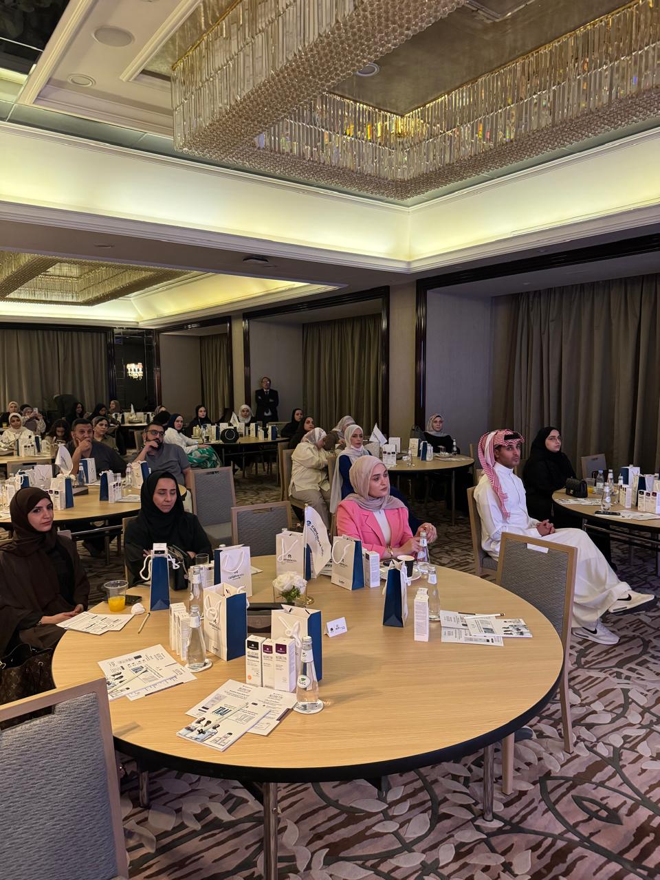 ليلة سعودية مشرقة في الرياض: فعالية علمية رائدة تسلّط الضوء على مستقبل علاجات التصبغات الجلدية في المملكة — slide 23