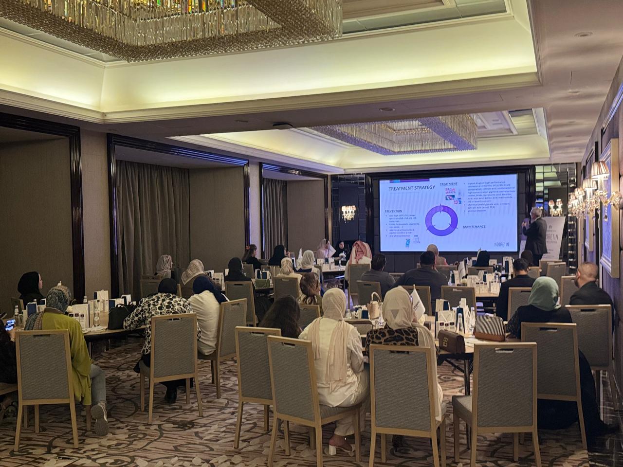 ليلة سعودية مشرقة في الرياض: فعالية علمية رائدة تسلّط الضوء على مستقبل علاجات التصبغات الجلدية في المملكة — slide 27