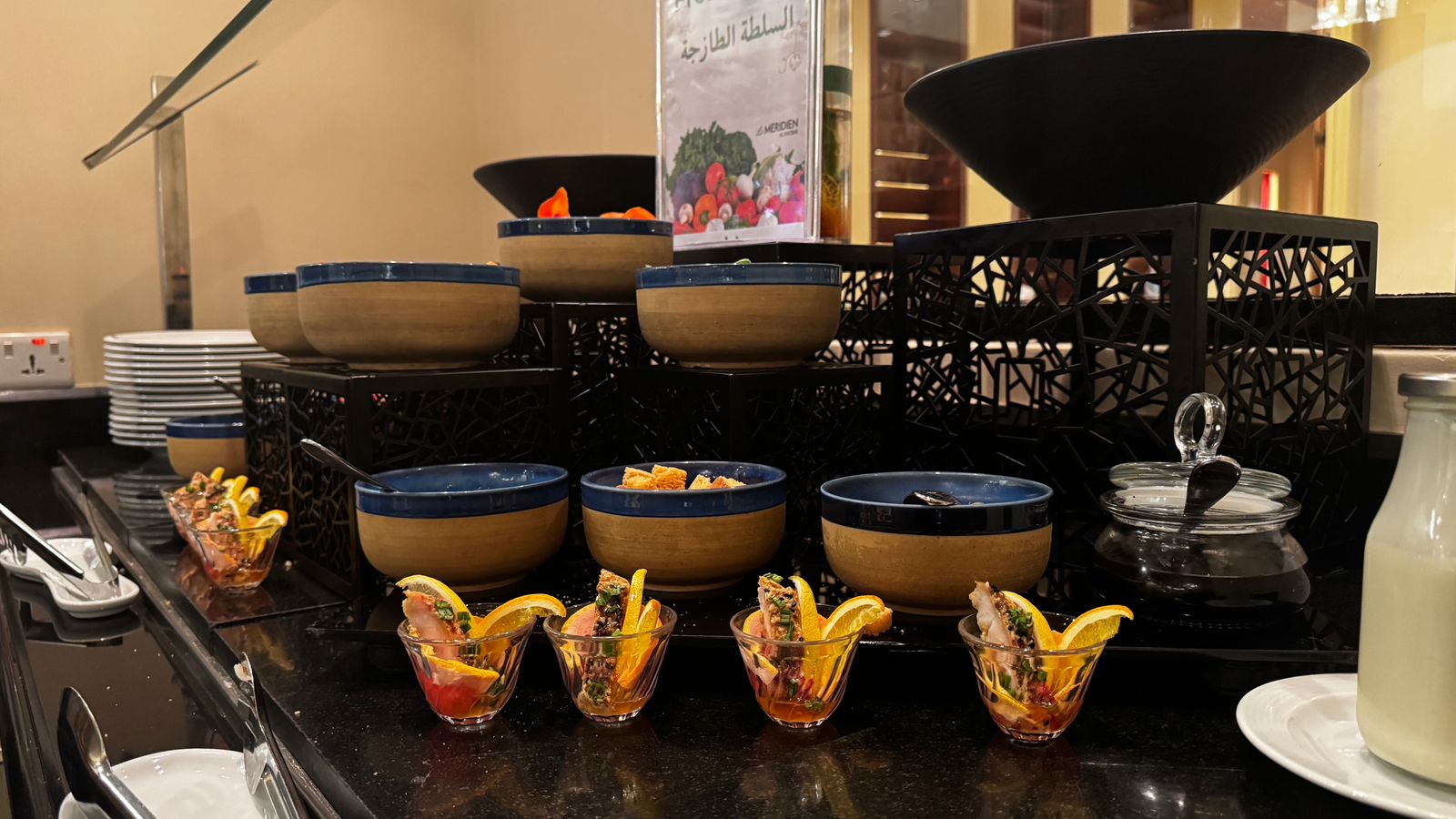 ليلة سعودية مشرقة في الخبر: العلم والابتكار يجتمعان لتسليط الضوء على أحدث تقنيات علاج التصبغات الجلدية — slide 23