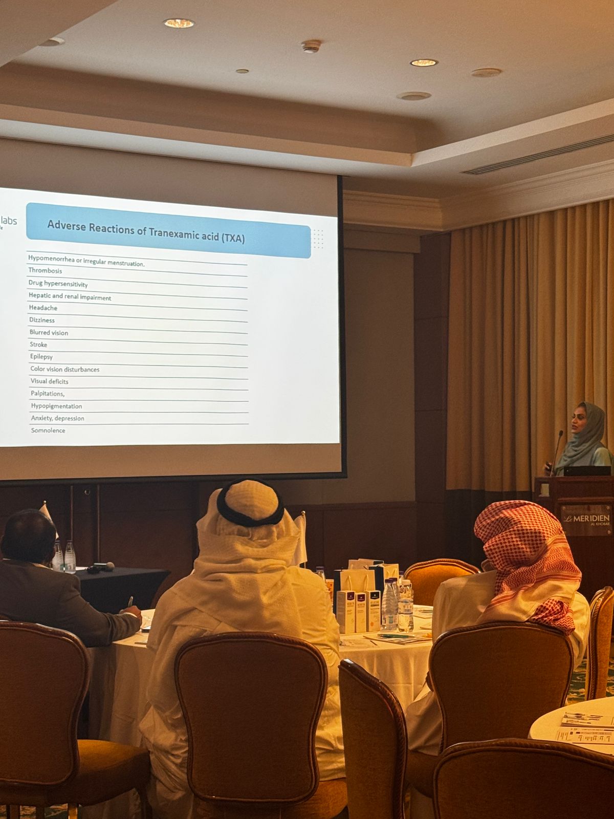 ليلة سعودية مشرقة في الخبر: العلم والابتكار يجتمعان لتسليط الضوء على أحدث تقنيات علاج التصبغات الجلدية — slide 37