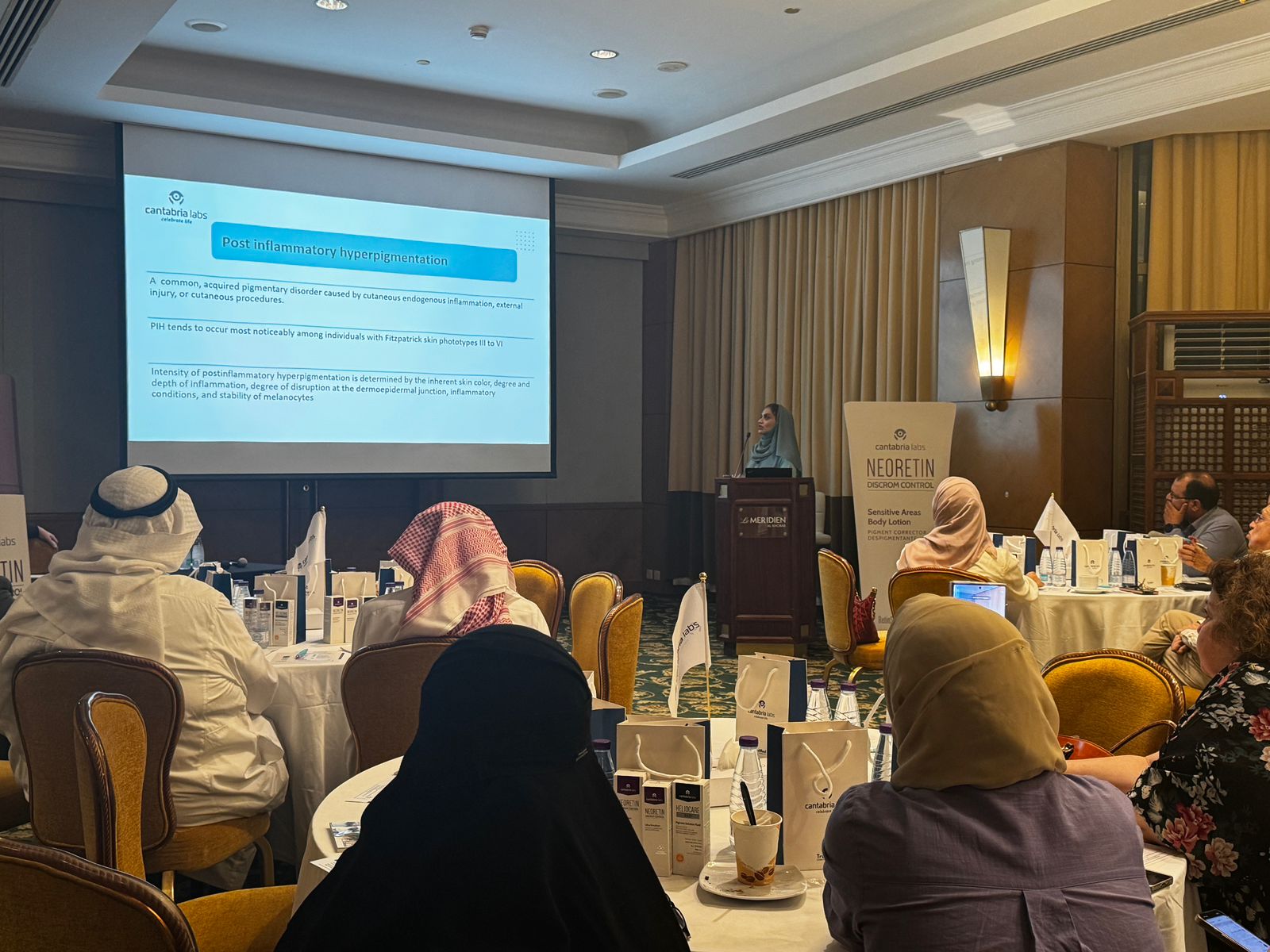 ليلة سعودية مشرقة في الخبر: العلم والابتكار يجتمعان لتسليط الضوء على أحدث تقنيات علاج التصبغات الجلدية — slide 39